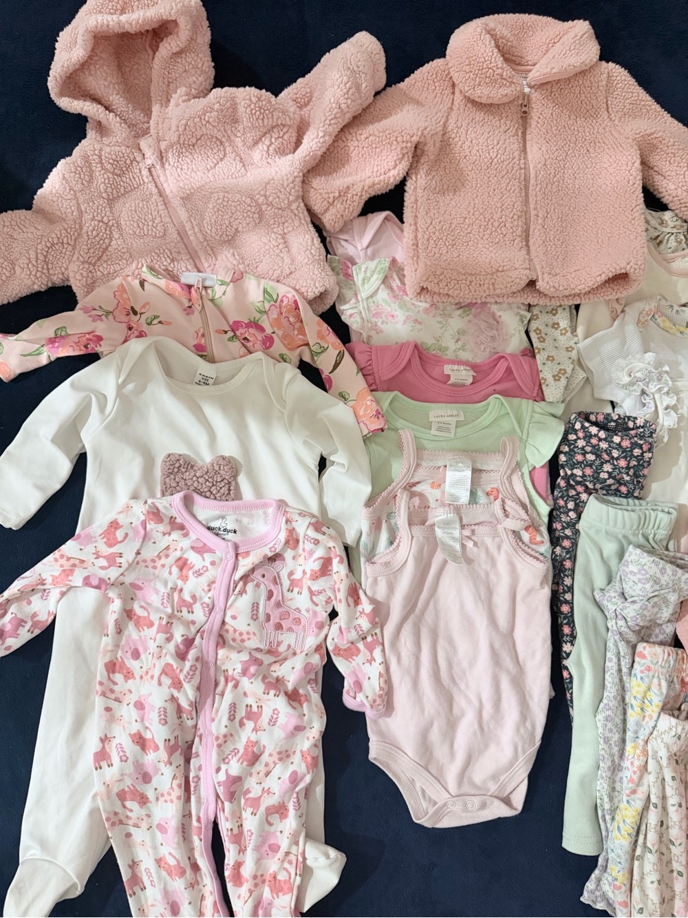 Baby girl | 6-9 months | 30pc bundle